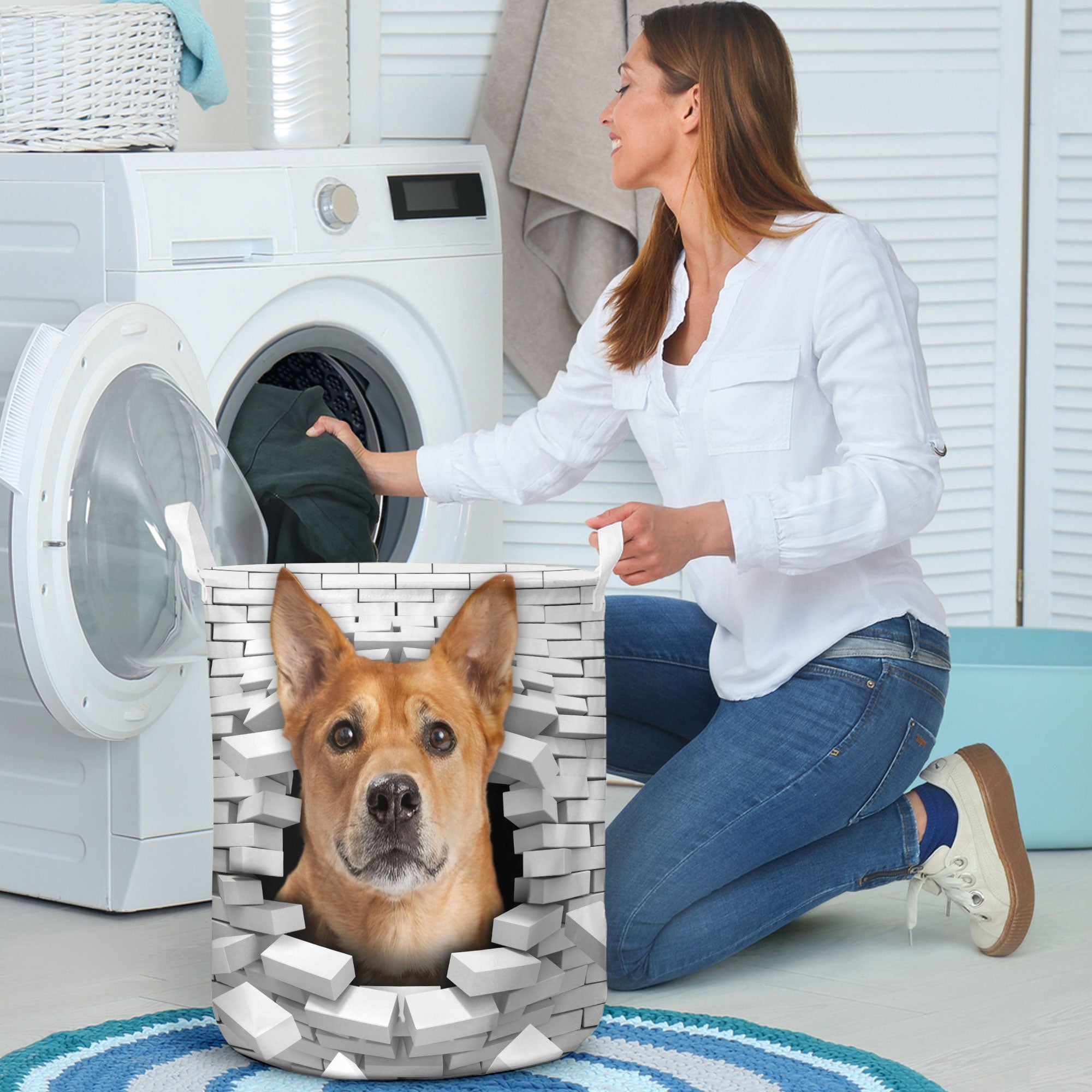 Carolina Dog - In The Hole Of Wall Pattern Laundry Basket
